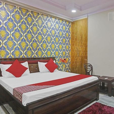 Super Hotel O Metro Inn Near Worlds Of Wonder Kālkāji Devi Екстериор снимка