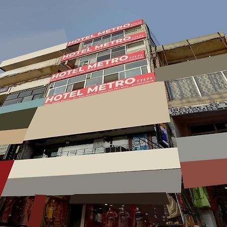Super Hotel O Metro Inn Near Worlds Of Wonder Kālkāji Devi Екстериор снимка