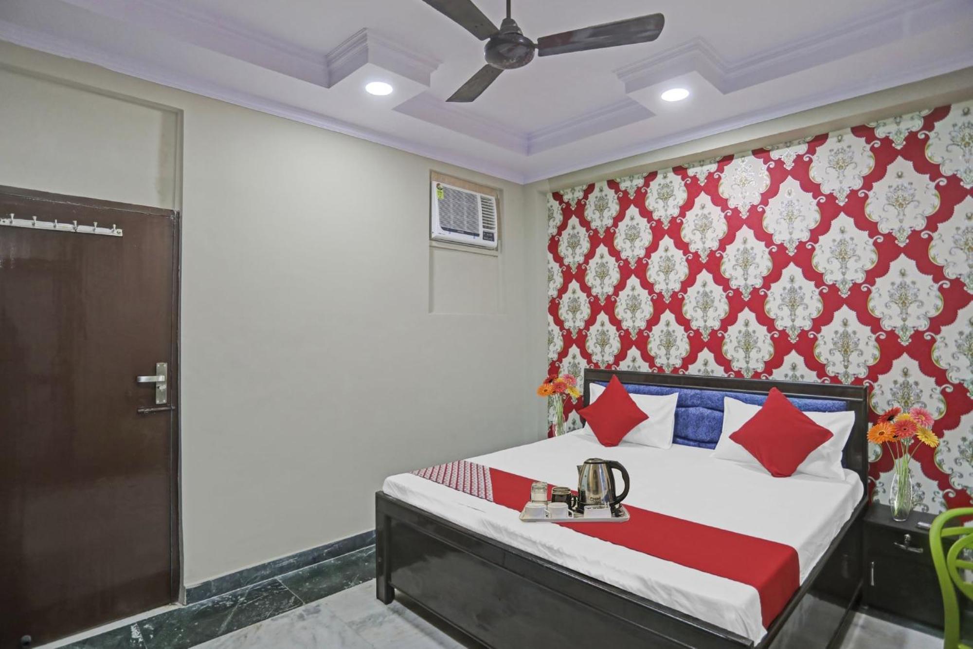 Super Hotel O Metro Inn Near Worlds Of Wonder Kālkāji Devi Екстериор снимка