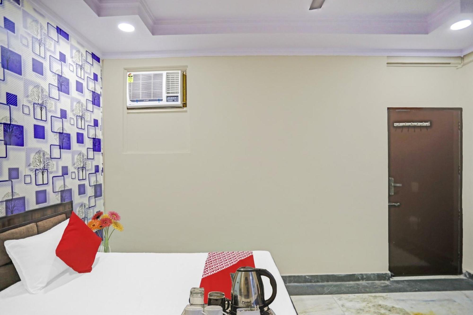 Super Hotel O Metro Inn Near Worlds Of Wonder Kālkāji Devi Екстериор снимка